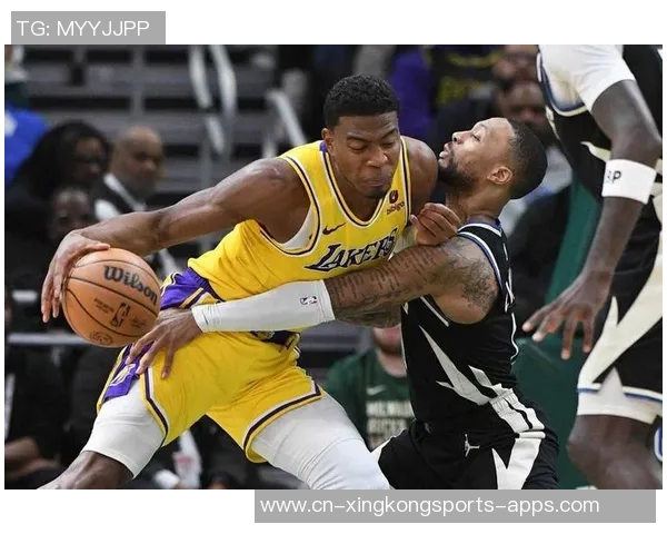 湖人双星状态回暖44分如饮水小里迎生涯巅峰老詹何时归来