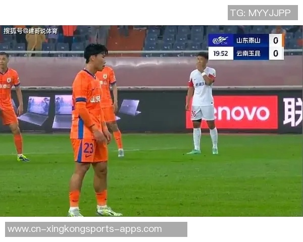 球迷怒斥谢文能表现糟糕呼吁其转型为网络红人