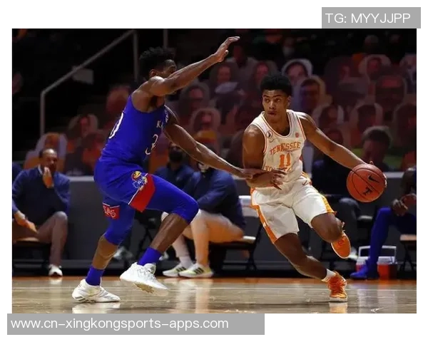 湖人队官推分享客场出发照片即将前往明尼苏达和孟菲斯挑战