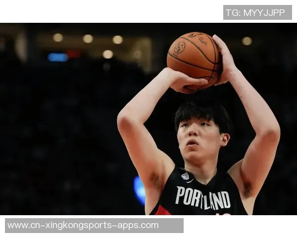 耐心等待开拓者主场战胜国王杨瀚森仍未获得上场机会 耐心等待开拓者主场战胜国王杨瀚森仍未获得上场机会