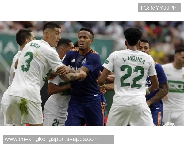 哈克斯谈球队连胜秘诀重回最佳赢球模式展现自信与团队合作