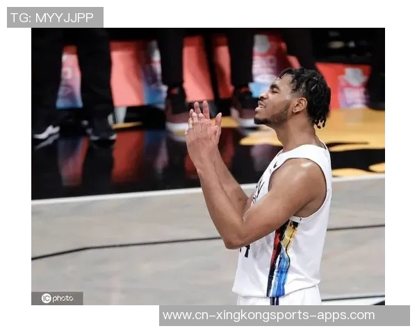 卡梅隆托马斯展现超强实力24投12中贡献33分9助攻成新一代空砍达人